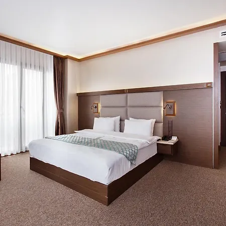 Hotel Sera & Aparts